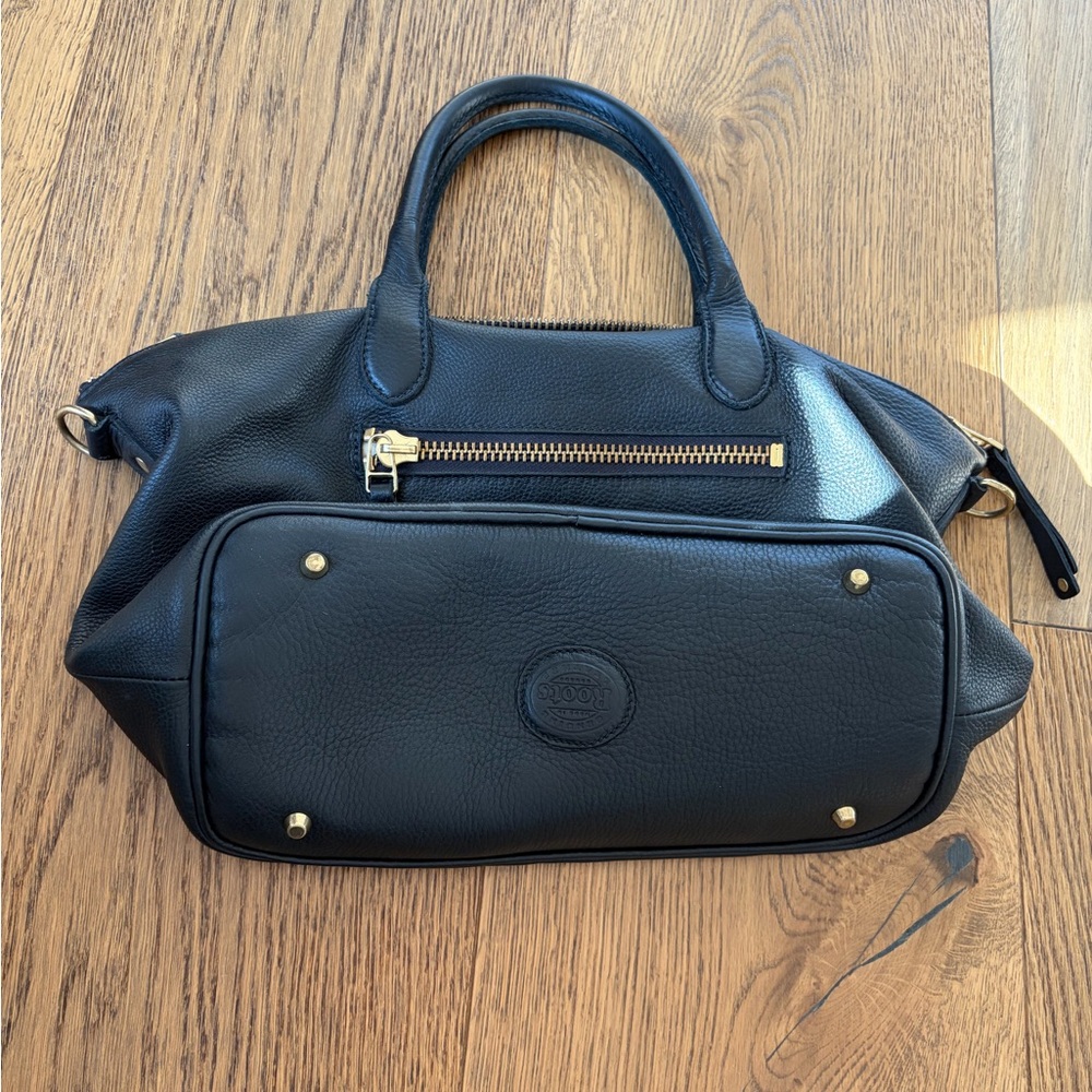 Roots Black Pebbled Leather Satchel with Brass/Gold Hardware - Picture 3 of 15